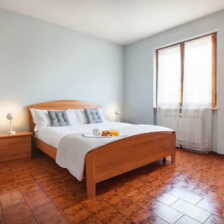 Casa Girasole Apartment *