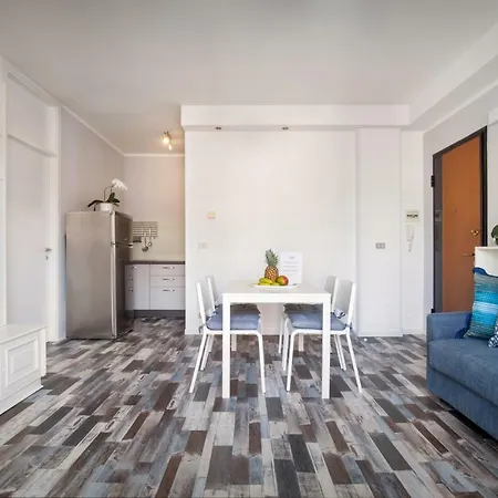 Casa Girasole Apartment *